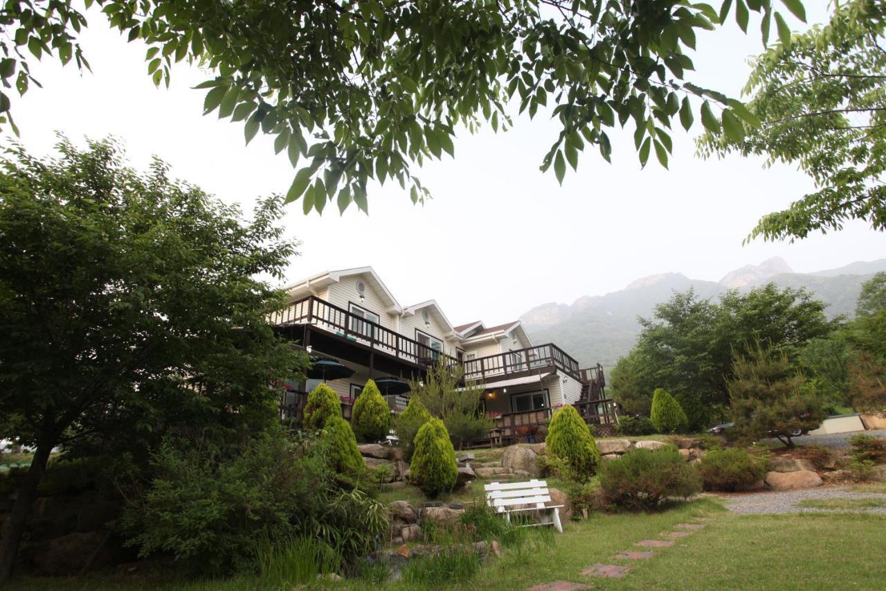 Chamjoeun Pension Chechon Luaran gambar