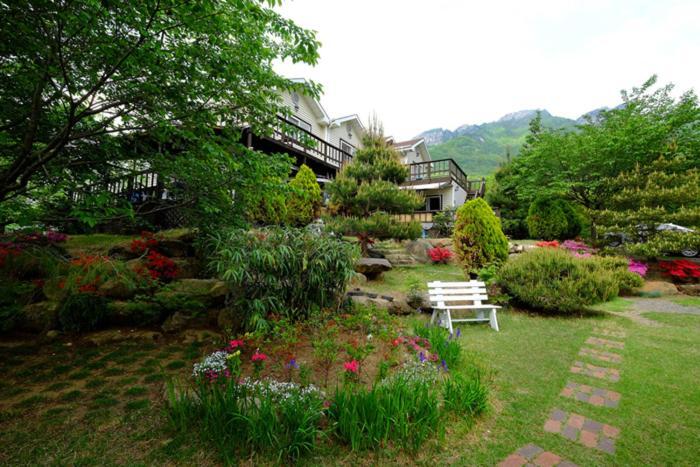Chamjoeun Pension Chechon Luaran gambar